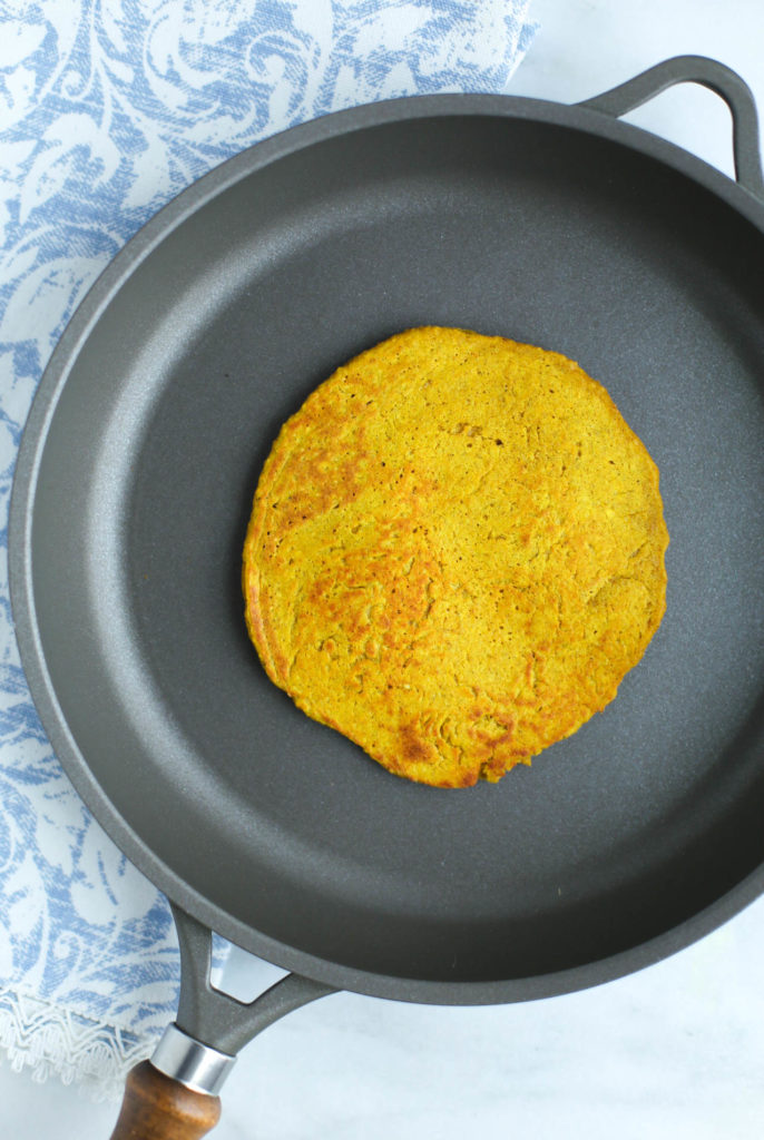 gluten-free, dairy-free, vegan, flourless, healthy, turmeric, cinnamon, breakfast, pancakes