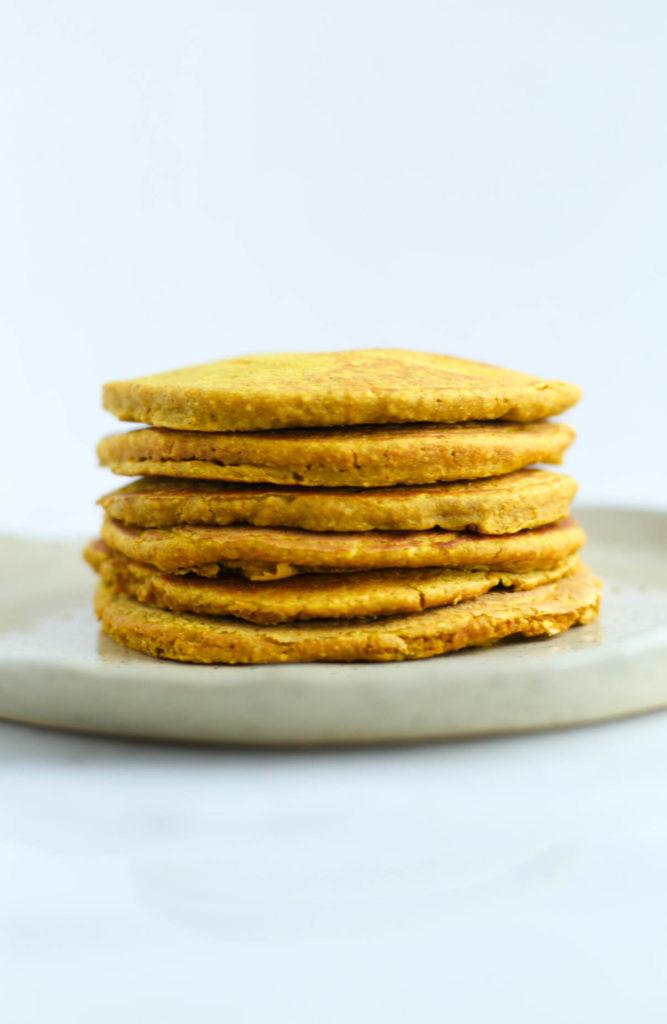 gluten-free, dairy-free, vegan, flourless, healthy, turmeric, cinnamon, breakfast, pancakes