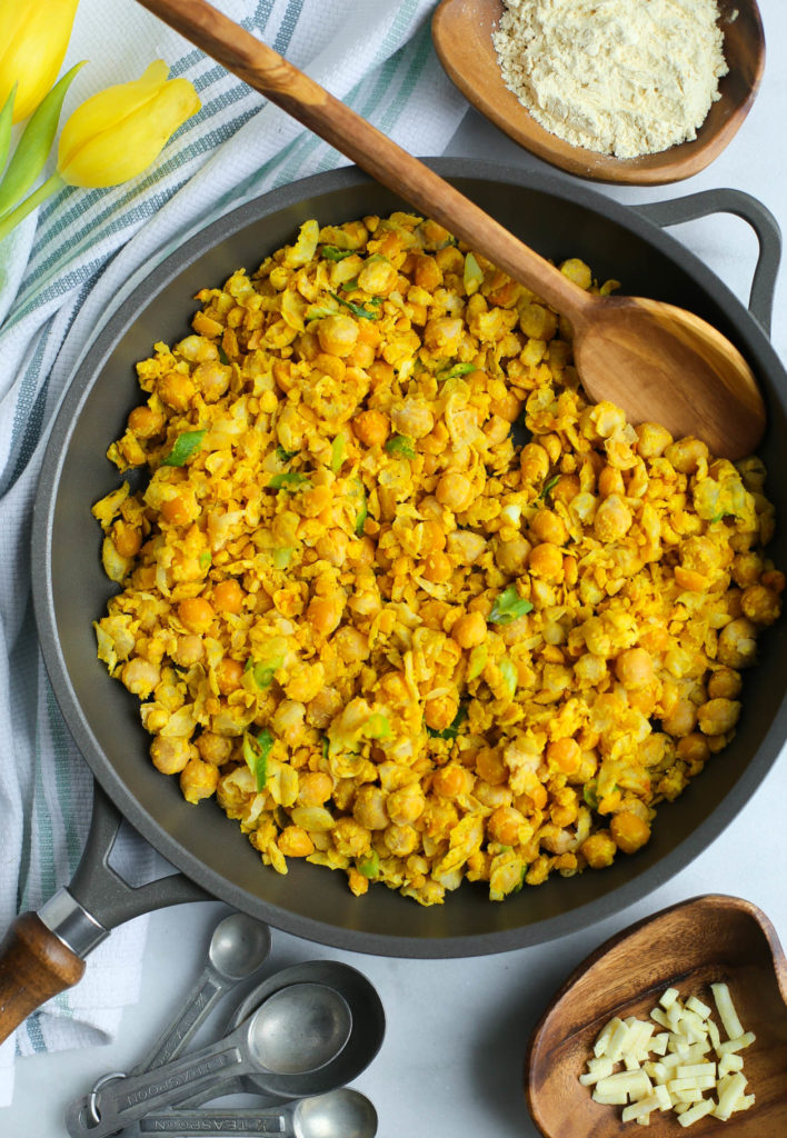 chickpea, scramble, breakfast, healthy recipes, vegan, gluten-free, dairy-free, turmeric, miso