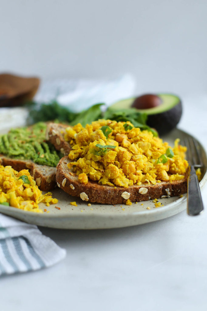 chickpea, scramble, breakfast, healthy recipes, vegan, gluten-free, dairy-free, turmeric, miso