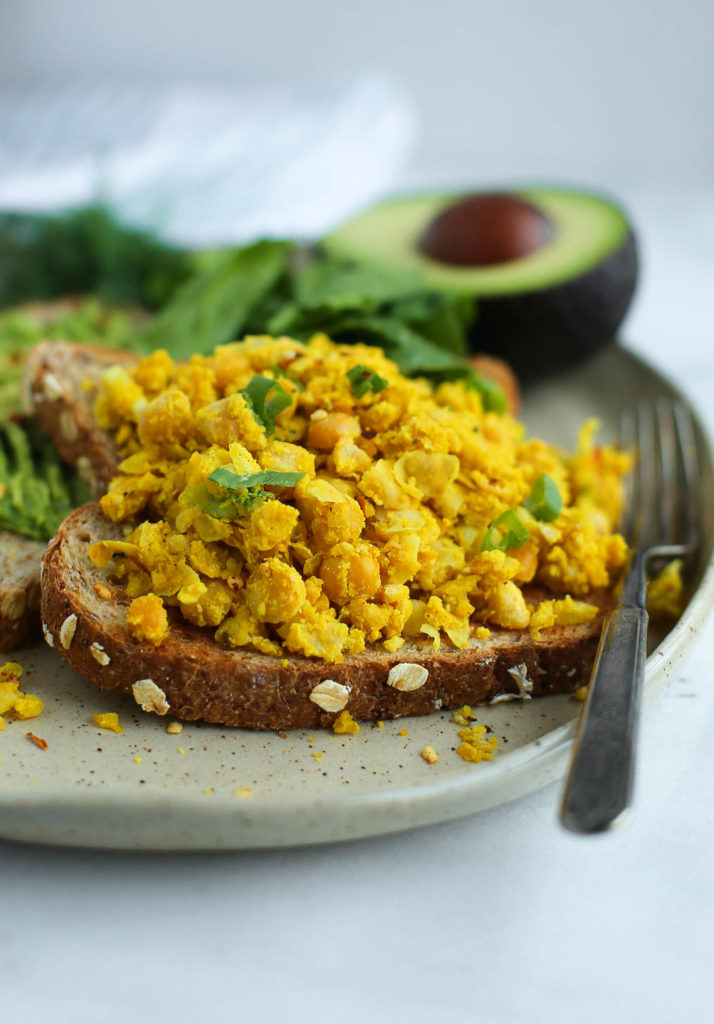 chickpea, scramble, breakfast, healthy recipes, vegan, gluten-free, dairy-free, turmeric, miso