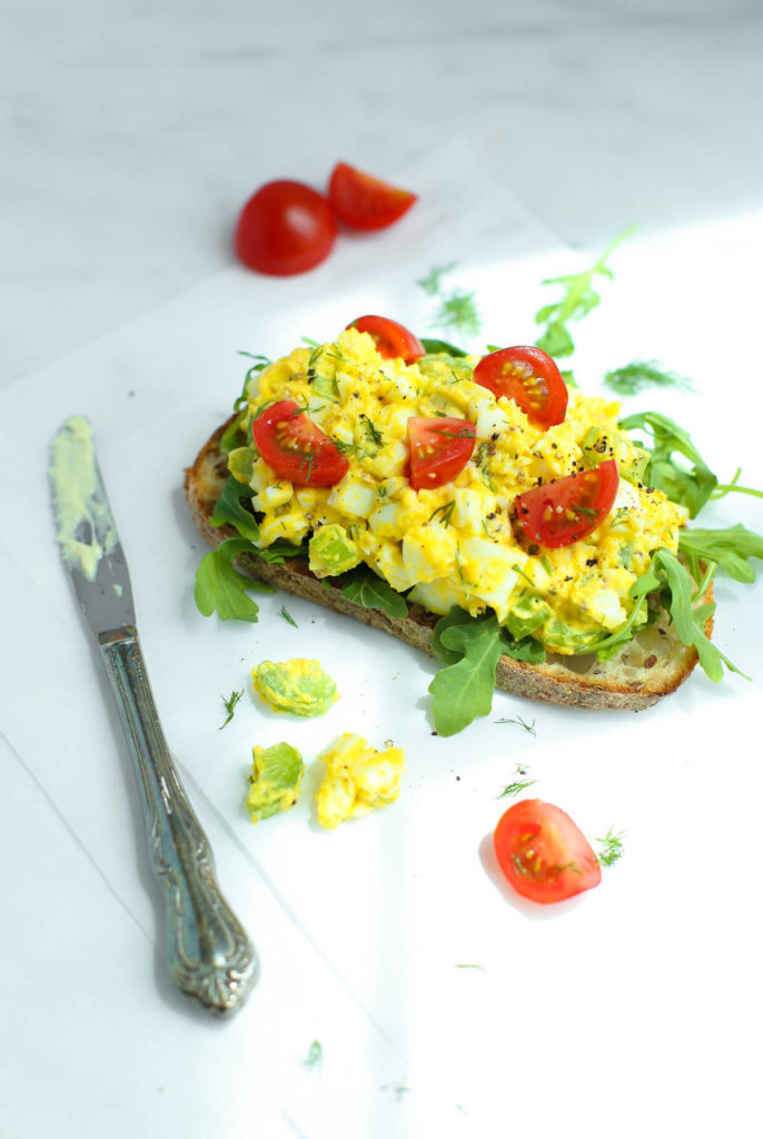 egg salad, sandwich, healthy, dill, skyr, lunch