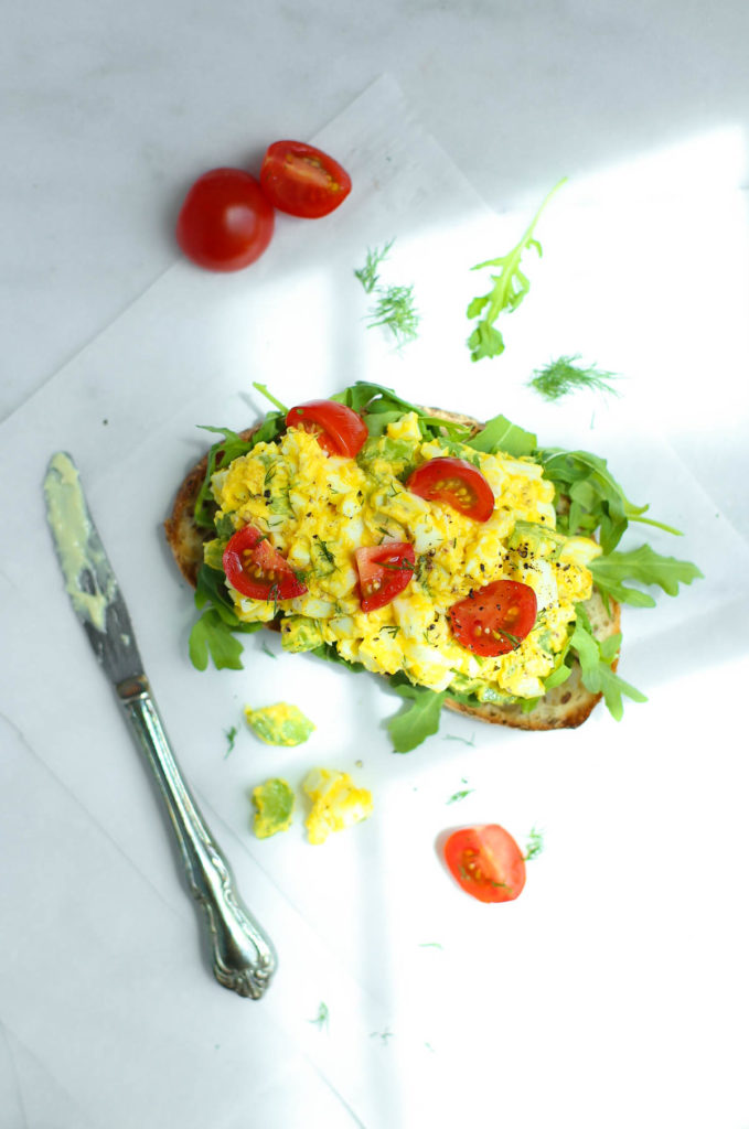 egg salad, sandwich, healthy, dill, skyr, lunch