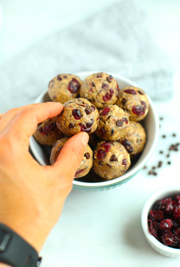 cherry, chia, chocolate, energy balls, everyday meals, simple, protein, snacks, gluten-free, dairy-free, vegan