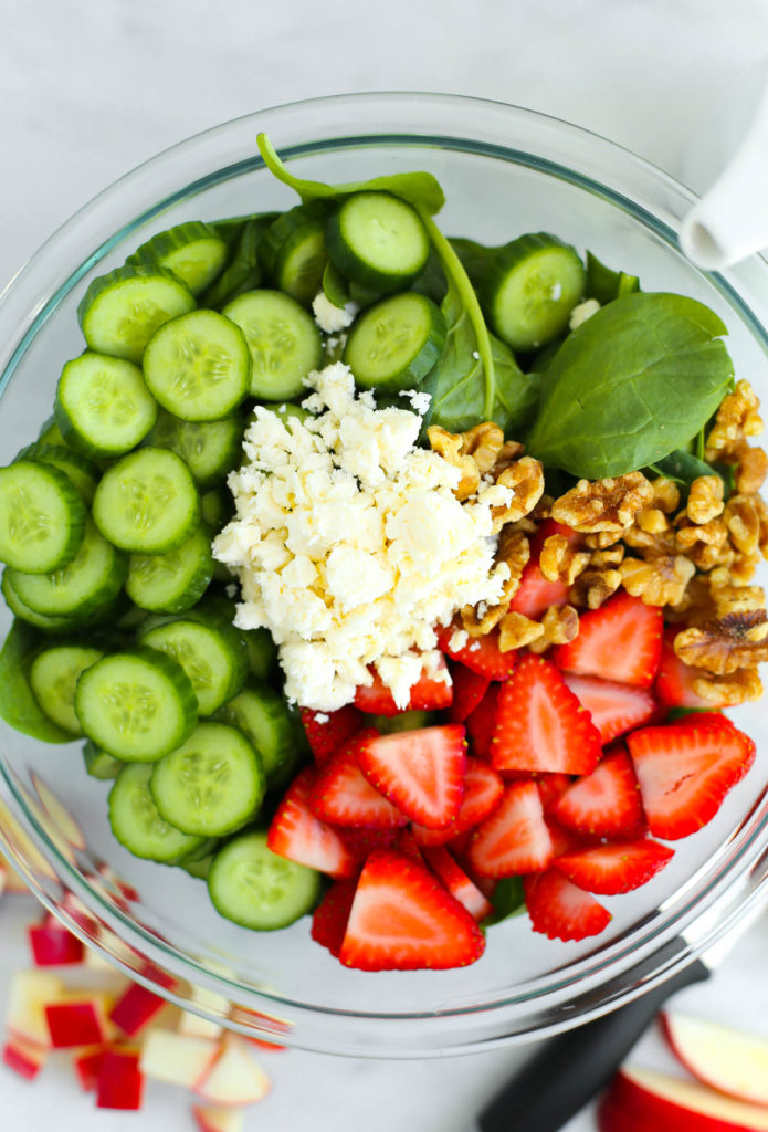 clean eating, cucumber, dinner, everyday meals, healthy recipes, lunch, salad, side dish, simple, spinach, strawberry, summer, vinaigrette