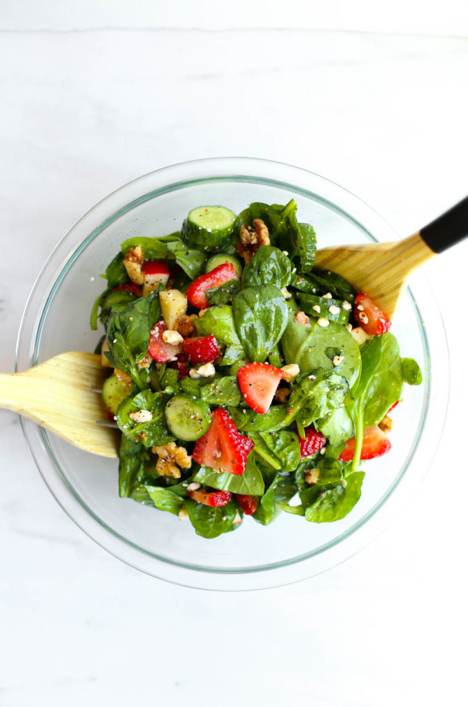 spinach, strawberry, summer, vinaigrette, cucumber, dinner, everyday meals, healthy recipes, lunch, salad, side dish, simple