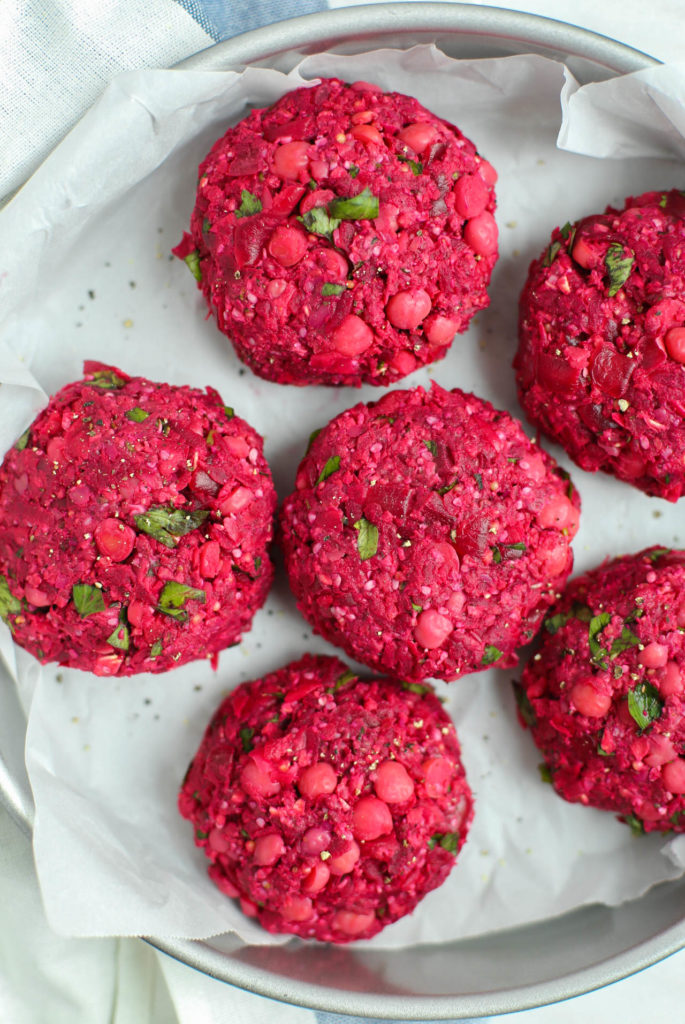 beet, chickpea, vegan, burger, healthy recipes, lunch, dinner, clean eating, vegetarian, gluten-free, dairy-free, low calorie