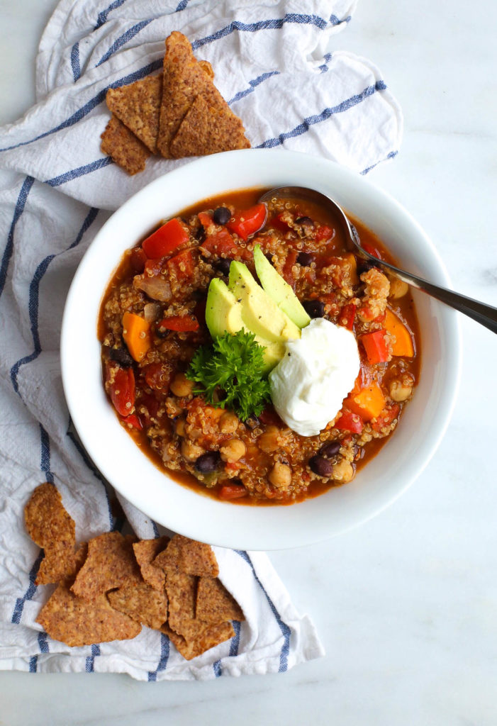 Chunky vegetarian slow cooker chili